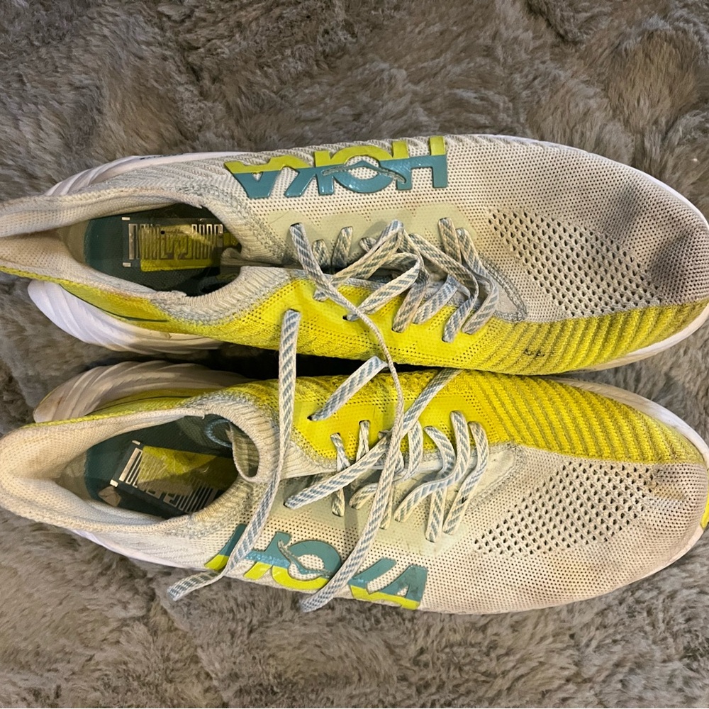 Hoka Carbon X